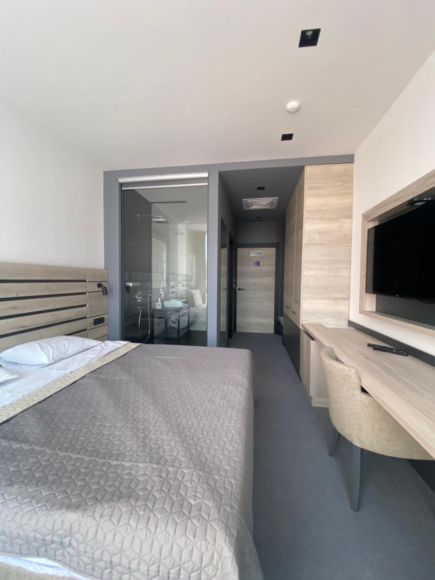 Super Seven Aparthotel Belgrade